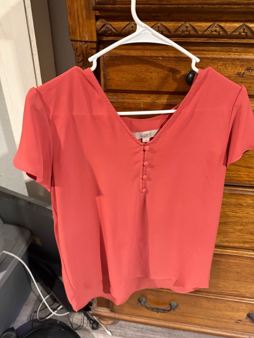 LOFT Coral Pink V-Neck Button-Front Blouse